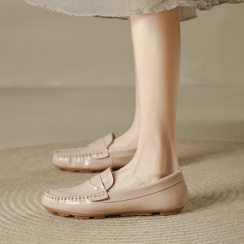 Spring Autumn Cow Leather Flats Shoes Woman Round Toe Slip On Loafers Comfy Ladies Work Shoes Genuine Leather Moccasins Women