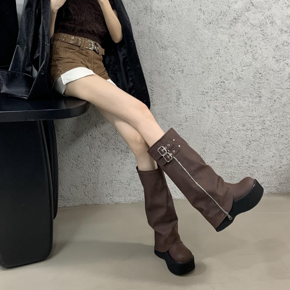 

Spice Girl Жареные Уличные Штаны Брюки Ботинки Женские Маффины Толстая Подошва Увеличивающие Рост Ботинки Маленький Человек Но Колено Рыцарские Сапоги 39 коричневый