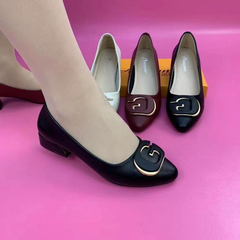 

Women s single shoes red soft leather soft sole shallow mouth leather shoes autumn ladyshoes medium and old medium and low heel women s shoes 35