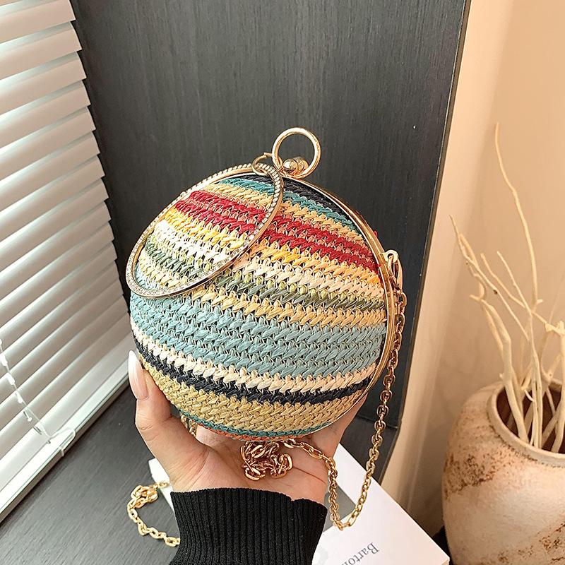 

Summer woven bag women s 2025 new Mori soft girl fashion contrasting color ring portable messenger chain small round bag бежевий