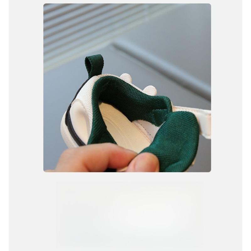 Popolari nuove scarpe traspiranti per bambini scarpe per neonati e bambini piccoli antiscivolo cartone animato supporto medio scarpe sportive moda