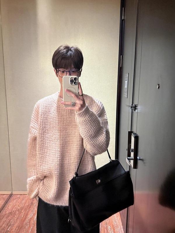 Unisex Pink Round Neck Knit Sweater, American College Style, Casual Loose Fit for Autumn and Winter