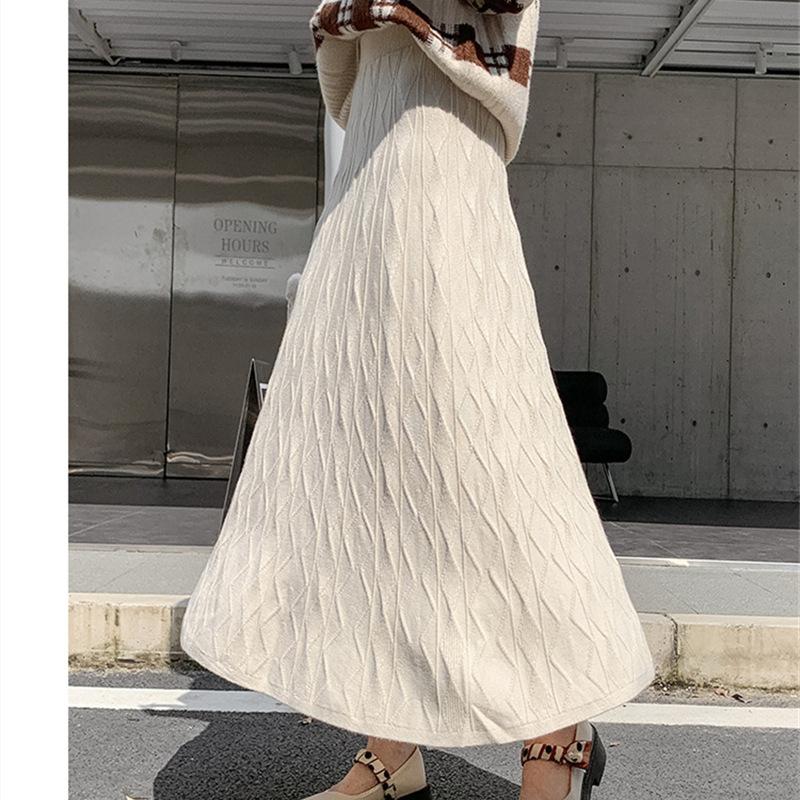 Women's Autumn and Winter Mid-length Wave Diamond Knit Half-body Skirt