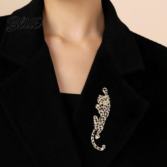 Women Badge Brooch Sparkling Rhinestones Inlaid Leopard Shape Suit Lapel