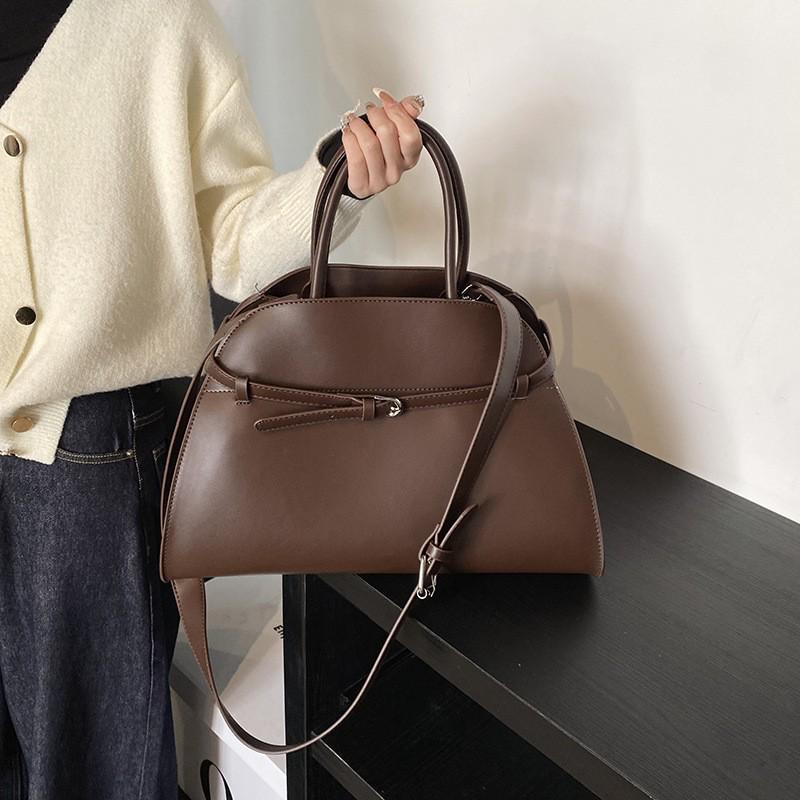 2025 Women s High-End Fashion Shoulder Bag: Trendy, Luxurious, Versatile Crossbody for Commuters
