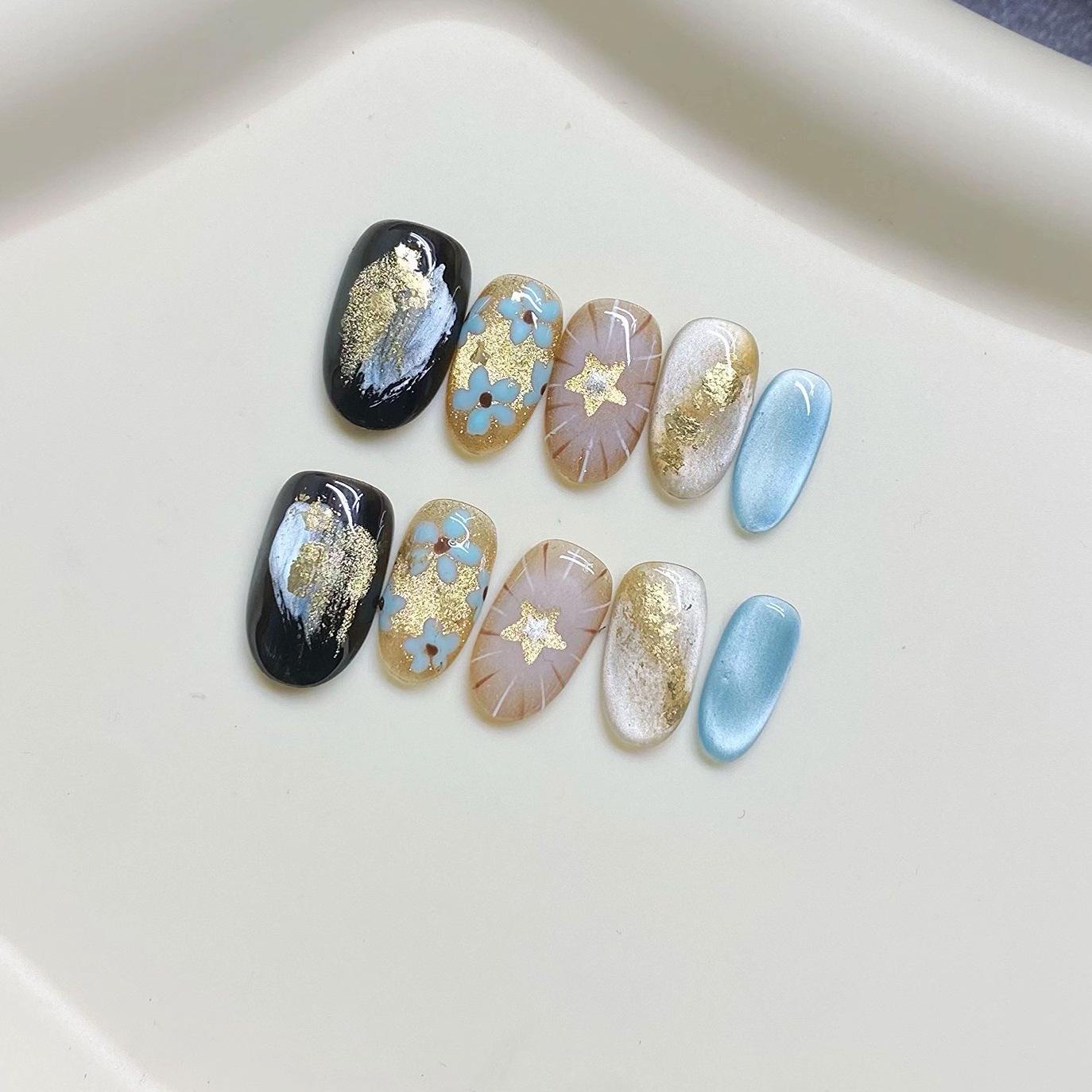 Handmade Short Oval Nails with Gradient Mirror Effect - Luxurious and Trendy Large