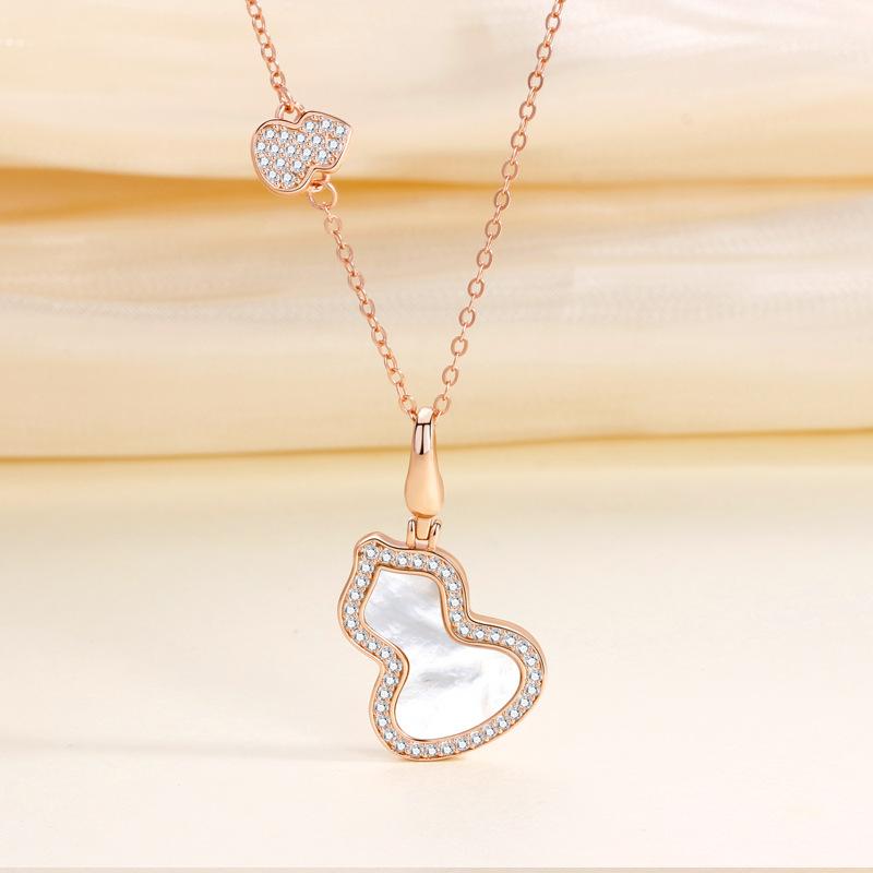 Gourd Necklace Women's Fashion Light Luxury Niche Exquisite High-end Pendant Jewelry