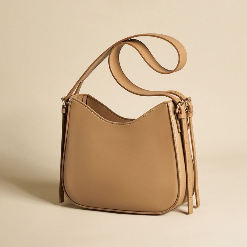 

Versatile ins student messenger bag women s 2025 new trendy retro underarm bag French niche shoulder saddle bag хаки