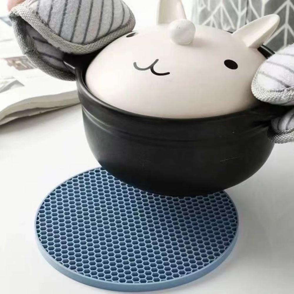 Silicone Heat Resistant Mats, Non-Slip Round Kitchen Pot Pads, Countertop Protector, Cup Coasters for Home Kitchen Accessories
