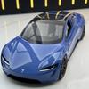 1:24 Scale Alloy Tesla Roadster Sport Car Model Diecast Metal Toy Vehicles Convertible Car Toy Boy Gift Collective Home Decor