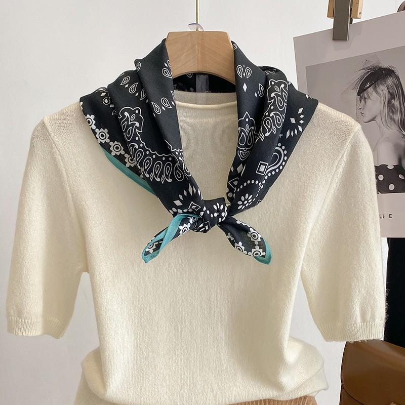 Spring and Summer Thin Fashion Versatile 70cm Cashew Print Square Scarf for Women, Breathable Imitation Silk Scarf, Luxurious Wo