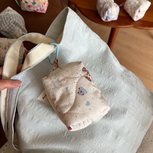 Quilted Quilted Earphone Bag Cute Mini Toast Bag Card Bag Coin Purse Hanging Bag with Hook