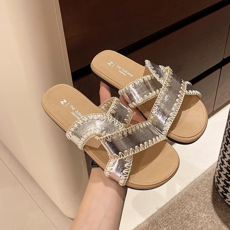 Flat-soled Sandals Women's Outer Wear Summer New Flat-soled Cross-strapped Retro Soft-soled Cool Slippers