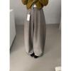 Partea inferioară (Îmbrăcăminte damă) – Capri și pantaloni