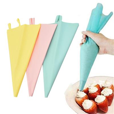 2Pcs Silicone Icing Piping Pastry Bags Smooth Interior Easy Squeeze Reusable Cream Bag Cupcake Decorating Baking Tools