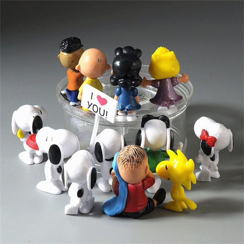 Adorable 12pcs Peanuts Charlie Brown Snoopy Lucy Franklin Figure Cake Topper Set
