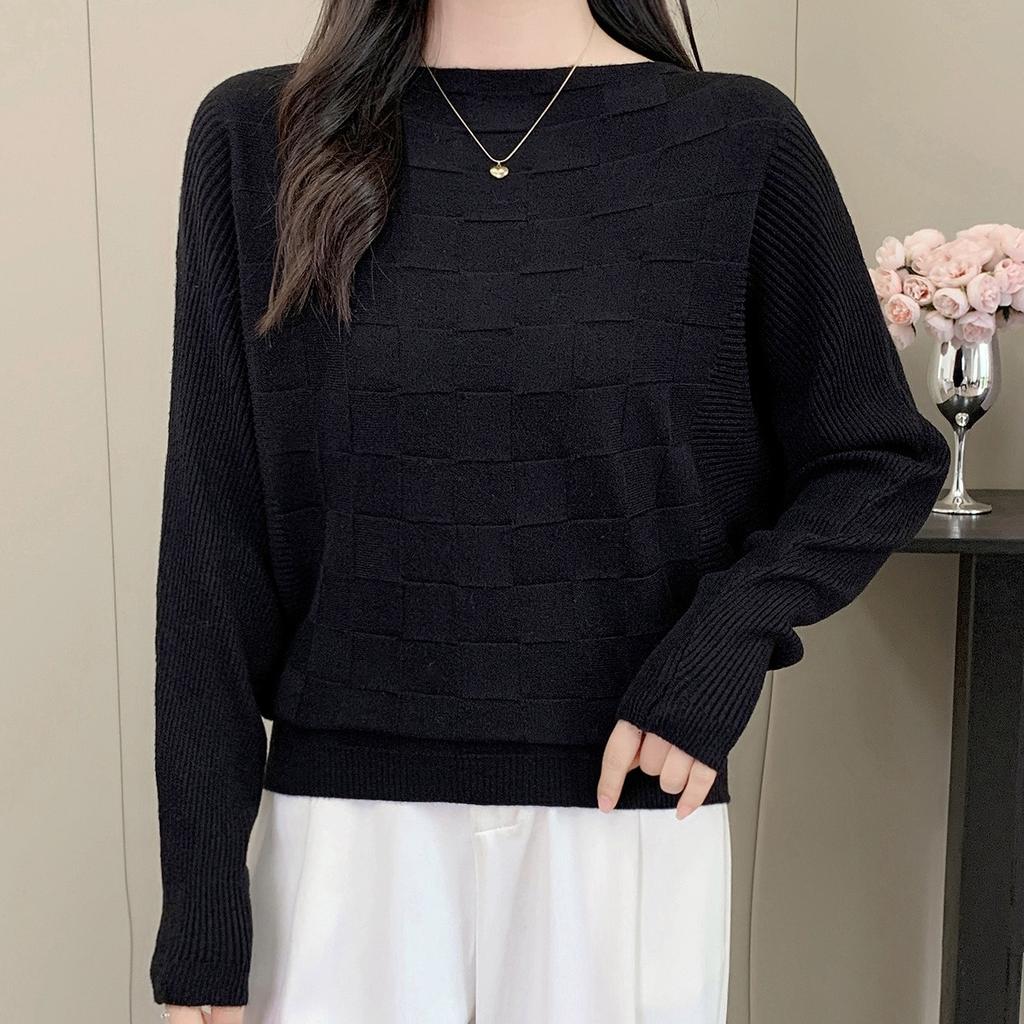 Bat-sleeve Knitted Sweater for Women Long-sleeved Loose Plus-sized Sweater Casual Solid-color Pullover for Autumn and Winter