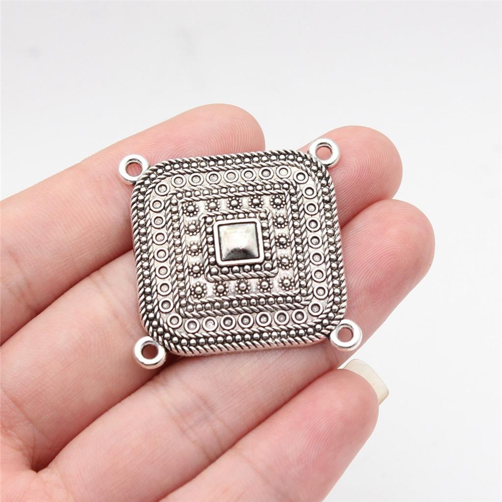 

Аксесуари Деталі Чотири отвори З єднувач для намиста Мінімалістичні Ювелірні Компоненти QA023 A31-10pcs-33x33mm