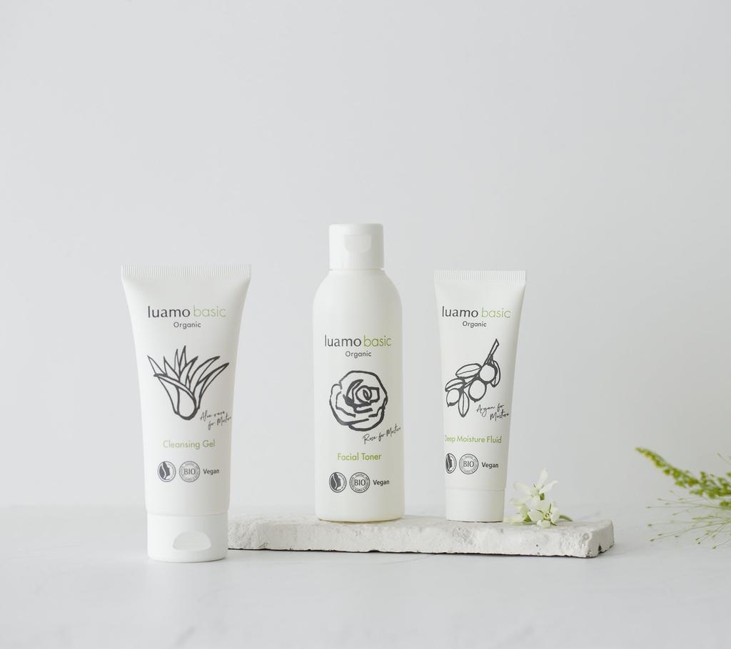 Basic Cleansing Gel 100ml [Foaming gel for gentle cleansing no double cleansing required]