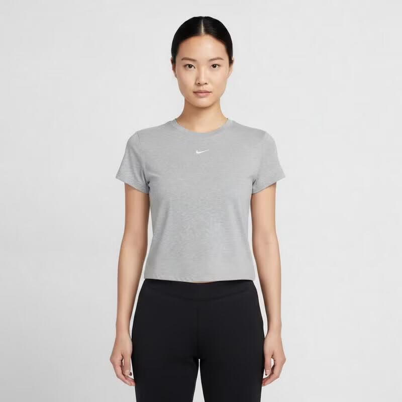 Женская футболка Nike CHLL KNT CRP с коротким рукавом L