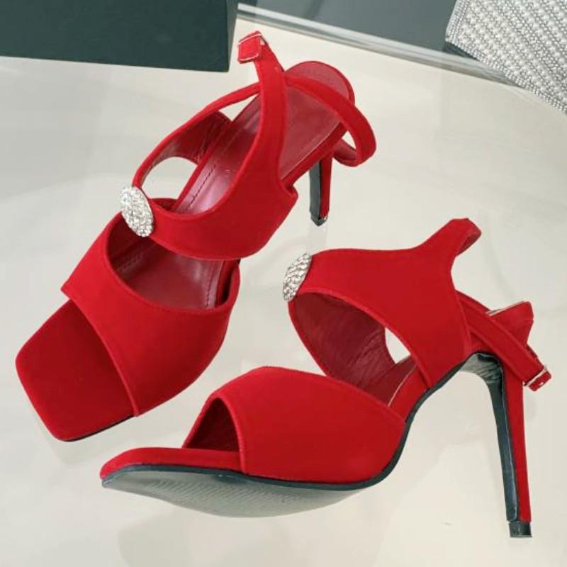 

Fashion Luxury Rhinestone Buckle Women Sandals Fashion Satin Ankle Strap Roman Shoes Summer Elegant Comfortable Thin Heel Dress Shoes 35 червоний
