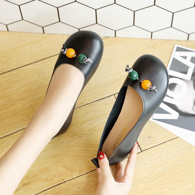 Summer Casual Young Round Toe Ladies Footwear Chic and Elegant Y2k Korean Style Low Price 2025 Trend Slip-on Women's Flat Shoes