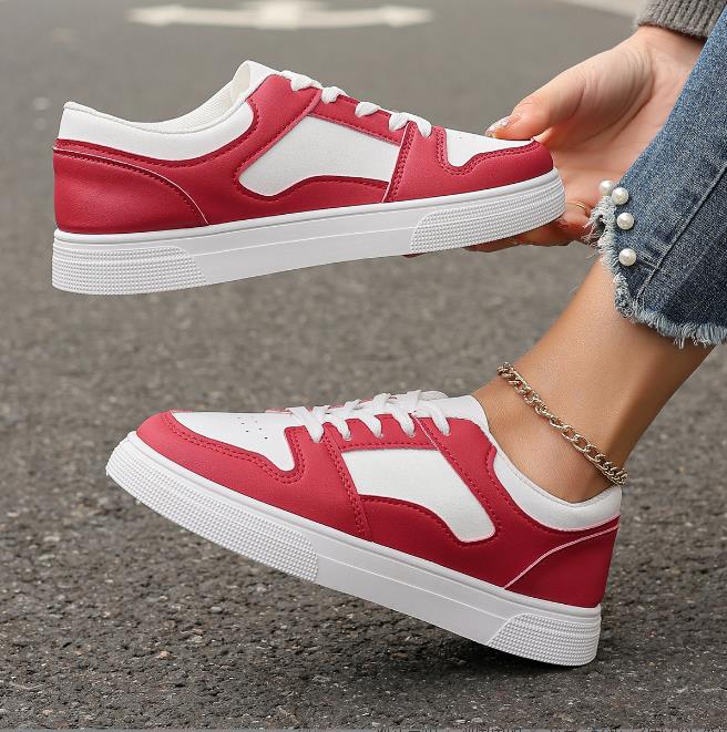 Fashion 2025 White Red Sports Skate Shoes Ladies Large Size 42 Low Top Casual sneakers Ladies flat comfortable leather skates