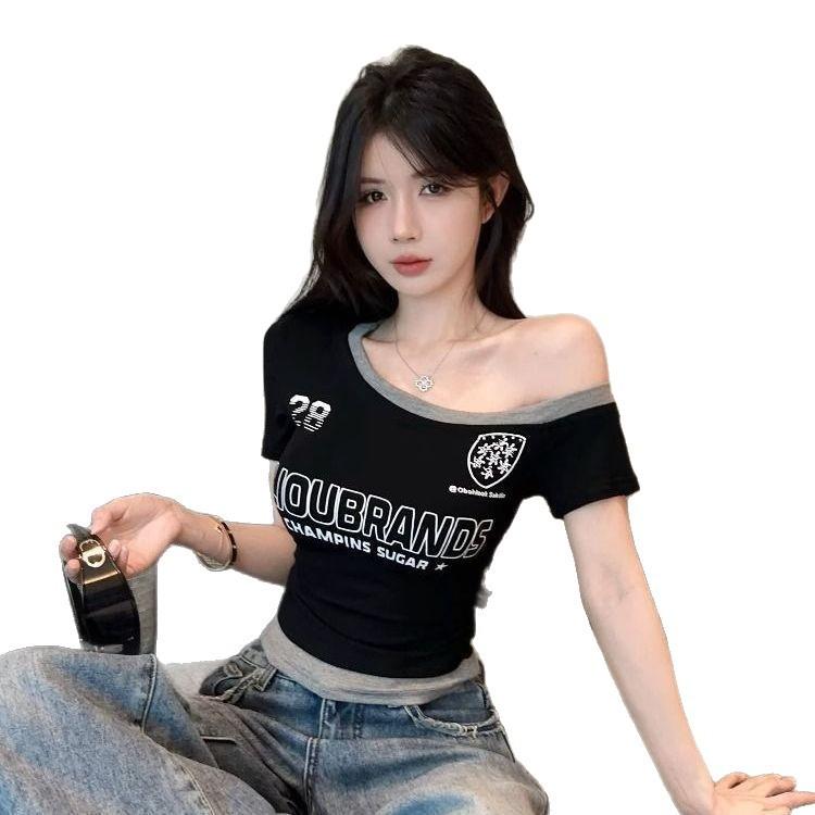 Fake two-piece slanted shoulder short-sleeved t-shirt summer American Spice Girls sexy design short unique and beautiful top