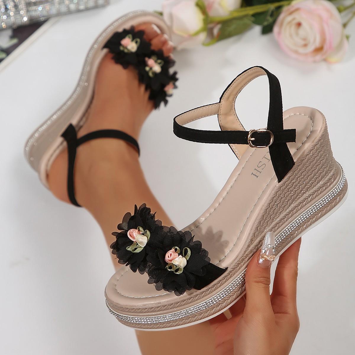 

Fish mouth sandals women s 2025 summer new Korean version muffin wedge heel beaded flowers one-word buckle sandals spot 35 чорний