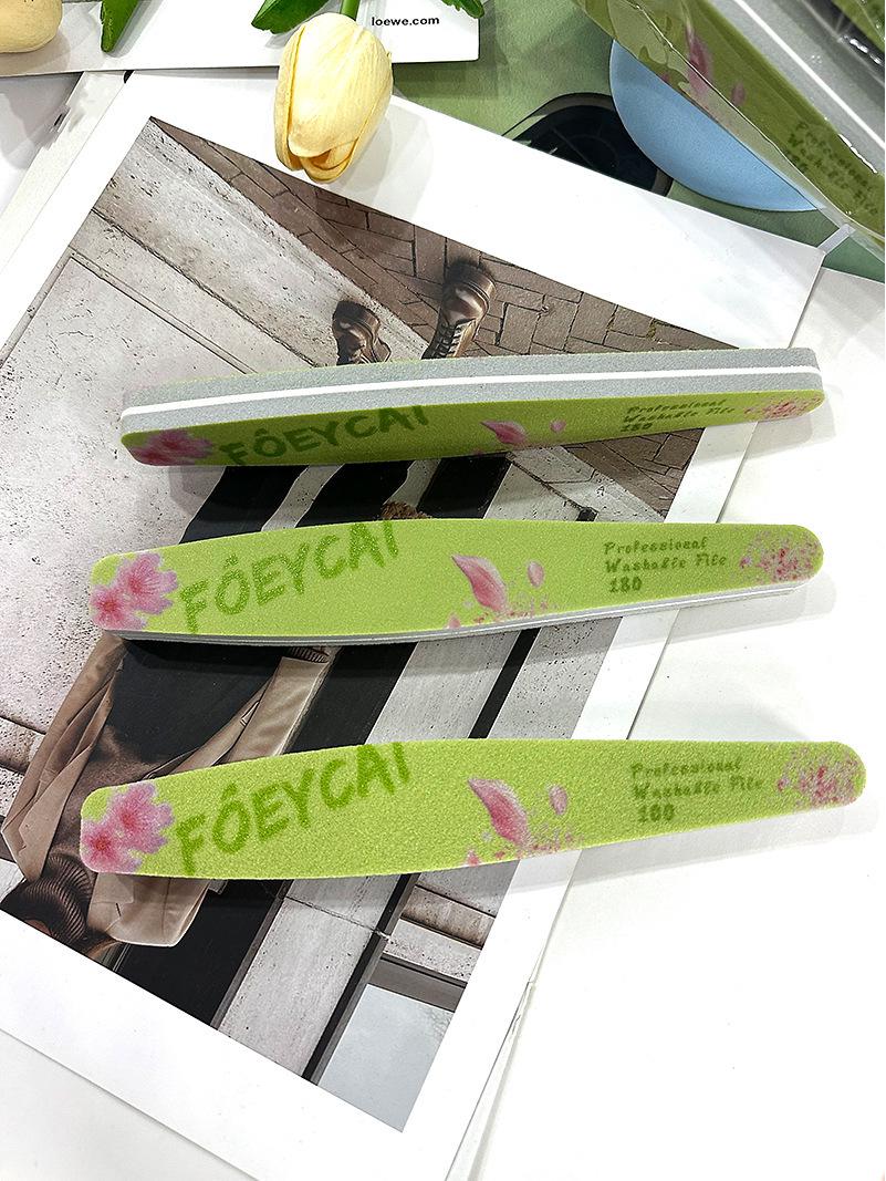

Butterfly Pattern Sponge Nail Buffer: Gel Polish Remover & Nail File