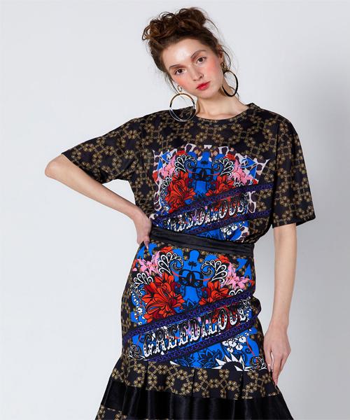 GREEDILOUS Geometric T-Shirt