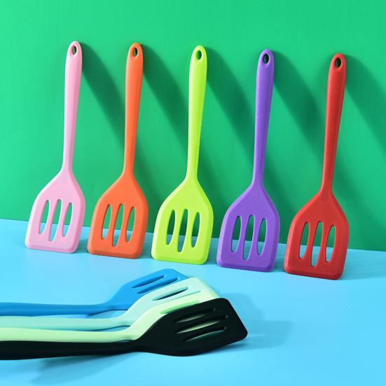 Food Grade High Temperature Resistance Slotted Spatula with Hole Arc Edge Long Handle Baking Shovel Household Supplies