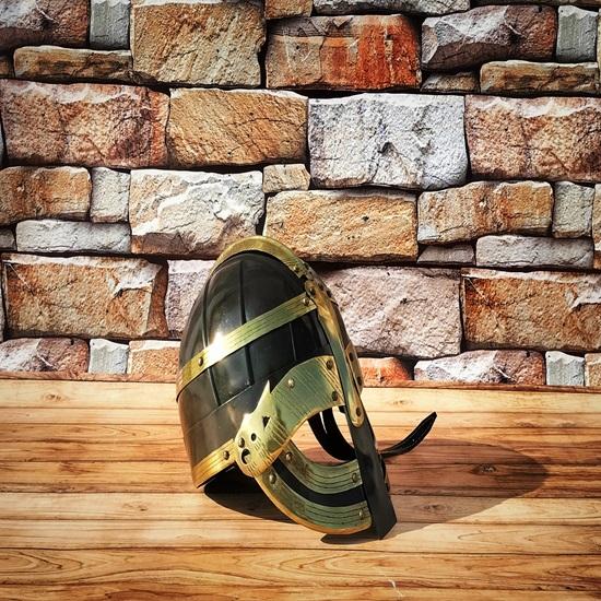 Historical Black Viking Helmet Medieval LARP Re-enactment Helmet Viking Battle Warrior Helmet Knight Armour Helmet Best For Gift