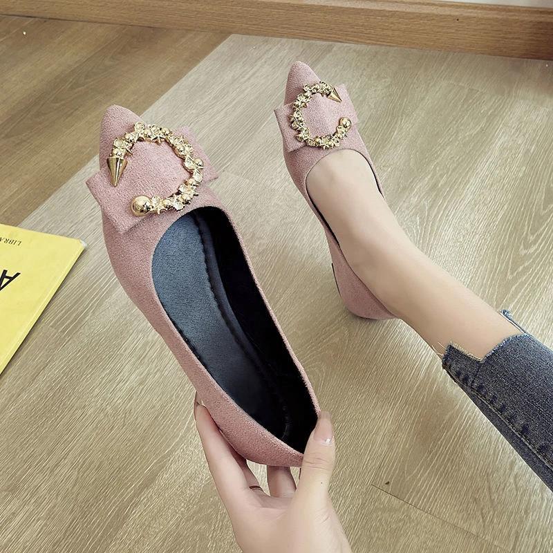Autumn Women Flats Shoes Sexy Elegant Pointed Low Heel Sneakers Women New Shallow Slip-on Comfortable Casual Loafers