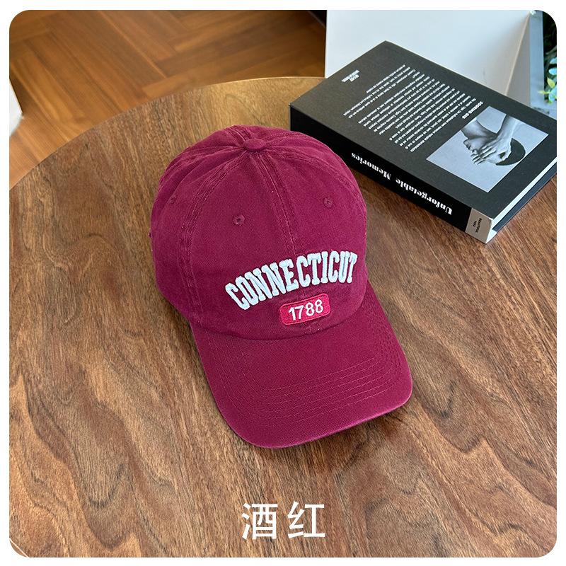 

2024 New Embroidery Hat Women s Versatile Cap Sun Hat Men s and Women s Unisex Baseball Hat Men s Sunscreen Hat Adjustable бордовий
