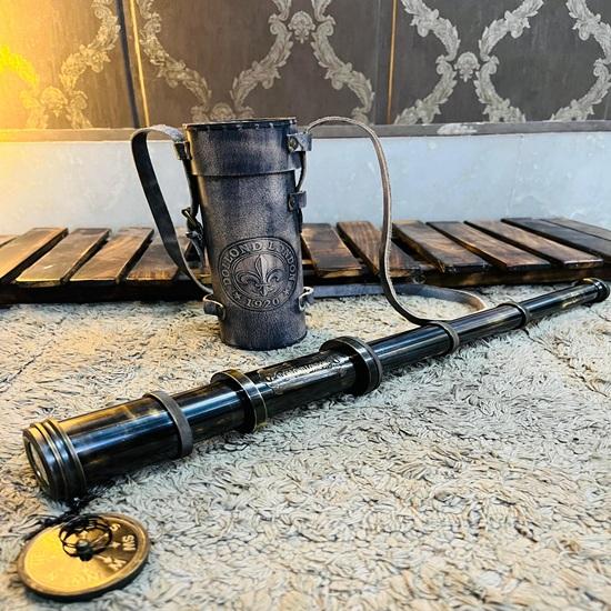 

Мідний Піратський Телескоп Dolland London 1920 зі Шкіряним Чохлом 43.18 см Подарунок Батькам Матері Дідусю Бабусі на Весільну Річницю