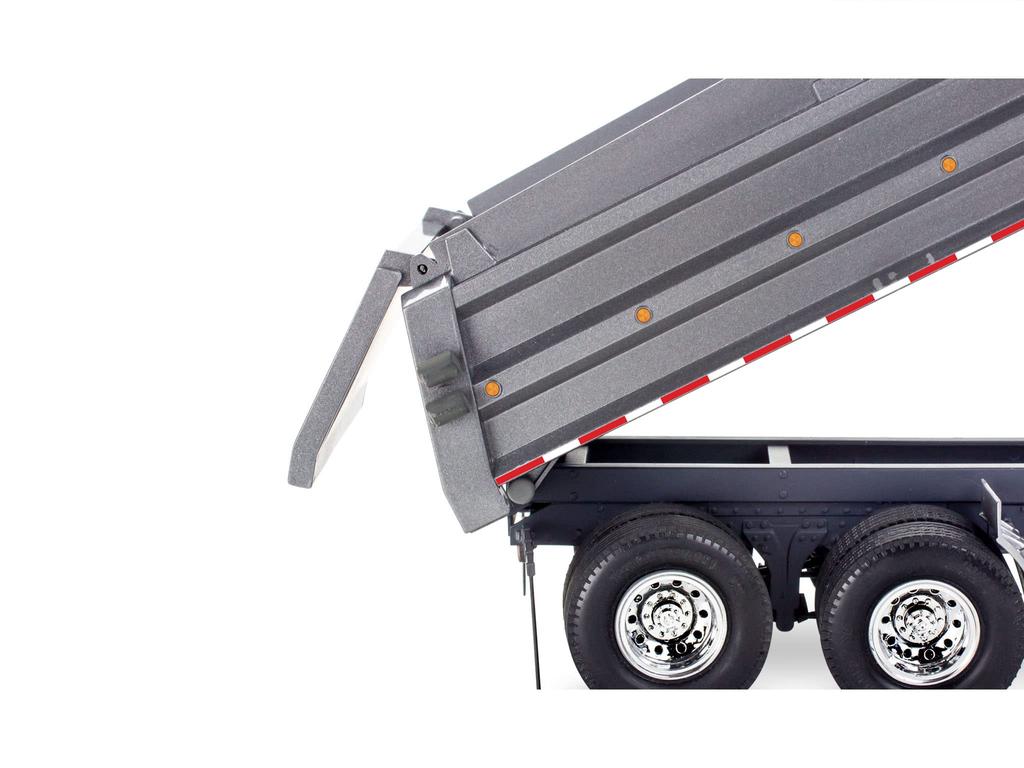 German Revell and American Revell 1/25 Scale Kenworth W-900 Dump Truck Plastic Model Kit 12628