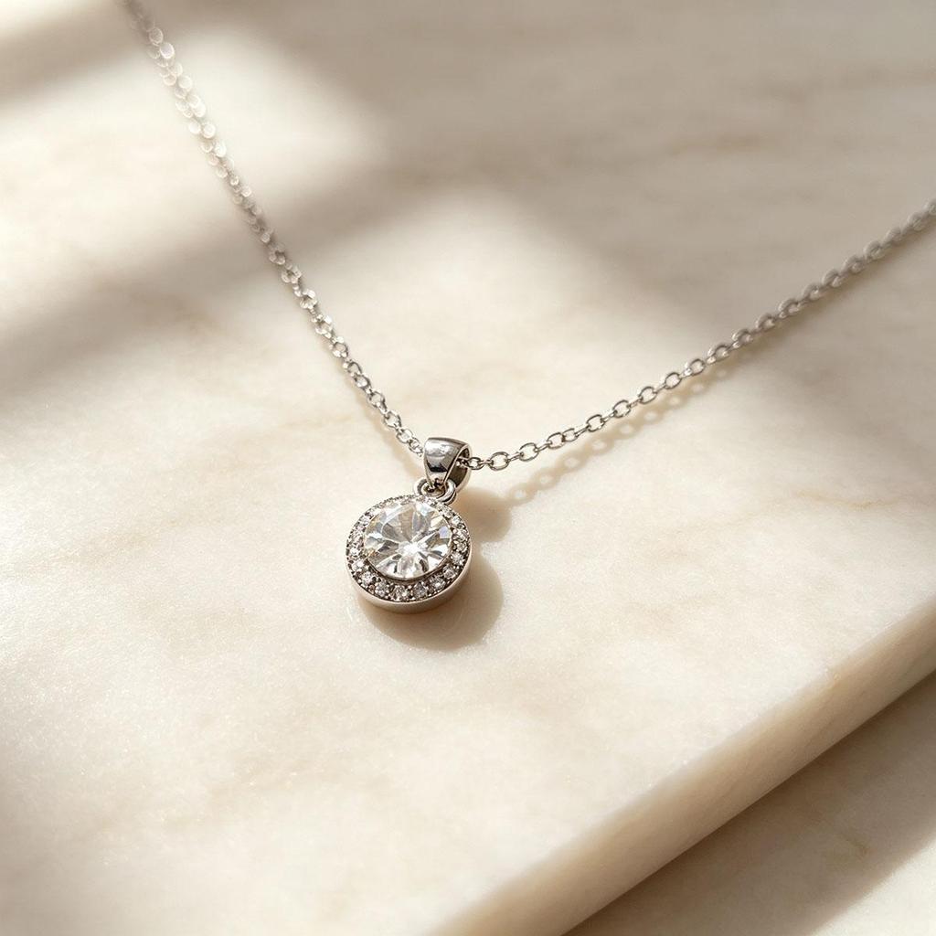 Sunflower round silver necklace women's Korean fashion pigeon egg pendant small design clavicle chain daily wear