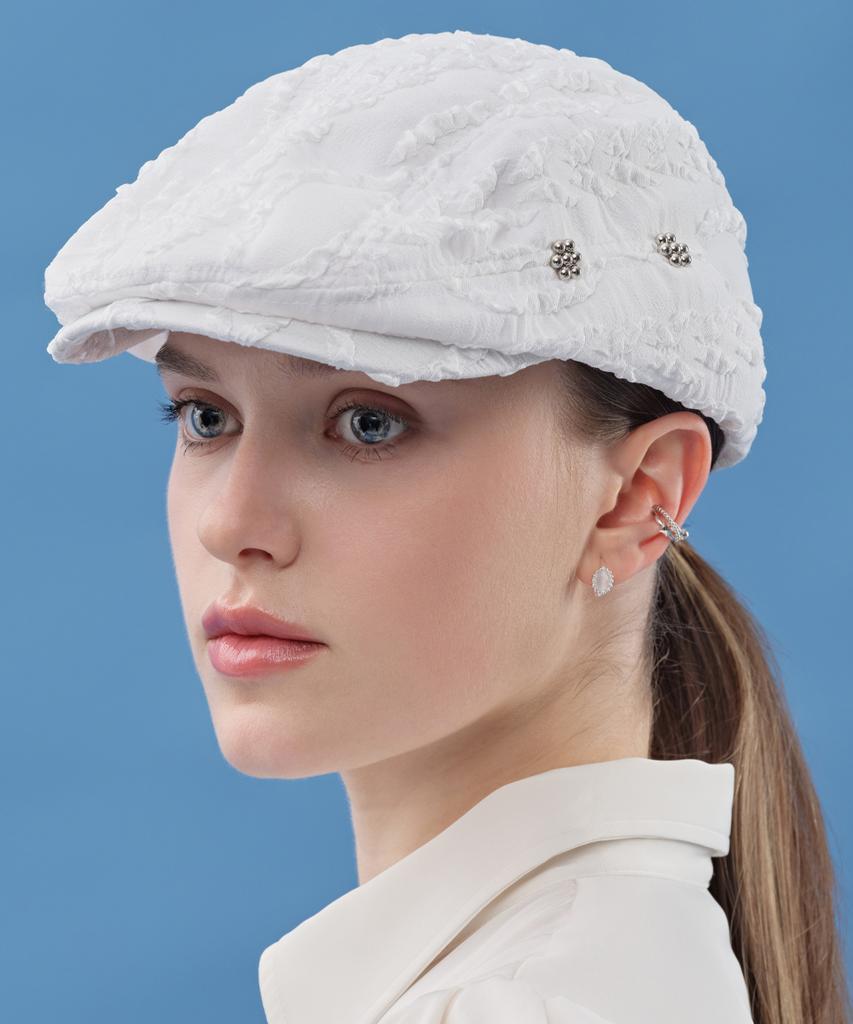 Jenadu Studded Flower Hunting Cap_White