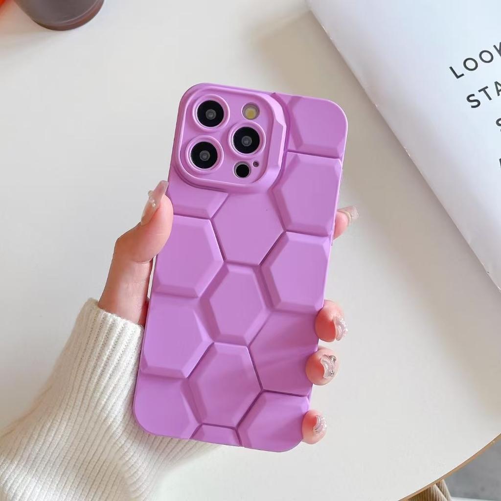 Three-dimensional Football Pattern Suitable for Ip16pm Phone Case, Liquid Skin Feel Spray Oil Apple 15pm Diamond-shaped Full Cover Protective Case