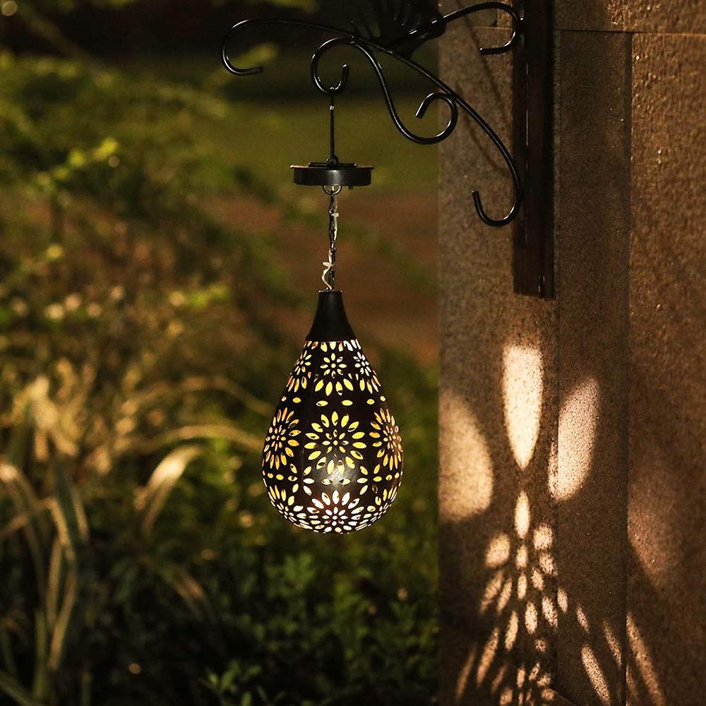 

Solar Outdoor Garden Fence Hanging Light Waterproof Daisy Design Metal LED Hanging Lamp A