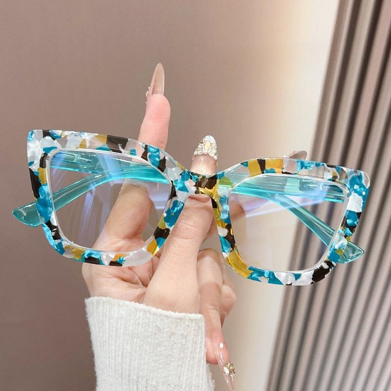 2026 New Cat-Eye Frame Floral Pattern Anti-Blue Light Presbyopia Glasses for Women Fashionable Ultra-Light Reading Eyewear