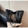 Large-capacity Bag Women's Autumn and Winter New Versatile Retro Shoulder Bag Premium Texture Commuter Tote Bag