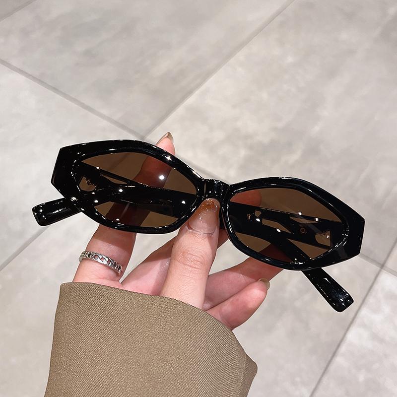 Women Cat Eye Glasses New Fashion Multi-color Rim Blue Light Blocking Sweet Eyeglasses Trendy Stylish Design Eyewear