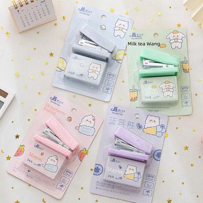 Cartoon Mini Hefter Set: Tragbar & Niedlich für Studenten und Büro