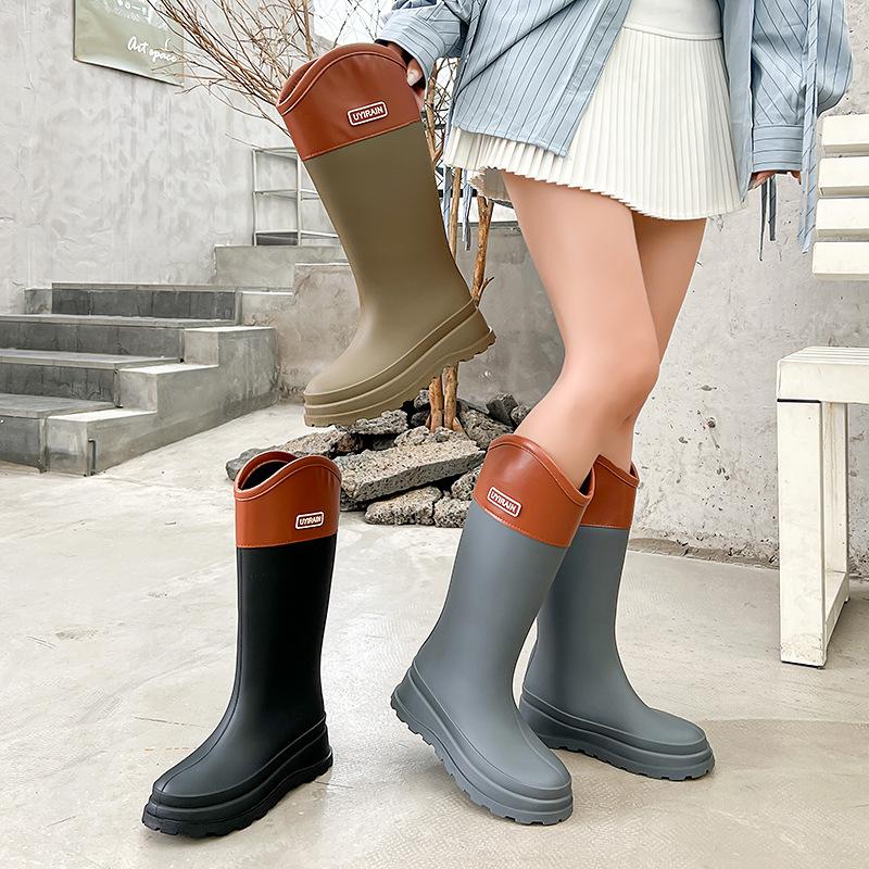 Tall rain shoes women's fashion rain boots outdoor waterproof shoes rubber shoes velvet thick-soled waterproof boots