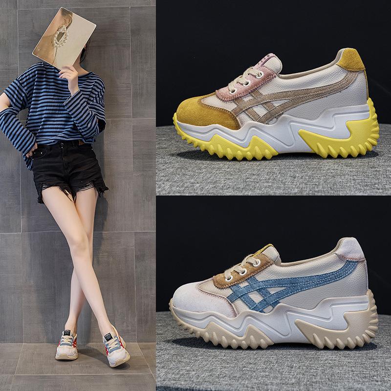 Women's shoes popular 2025 new four-season fashion versatile light mouth lazy shoes retro style soft sole casual shoes one pedal