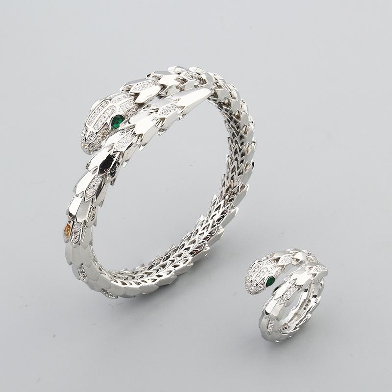 2025 Gold-plated Zircon Snake Bracelet Bare Body Diamond Spring Snake Scale Snake Bone Women's Hand Jewelry