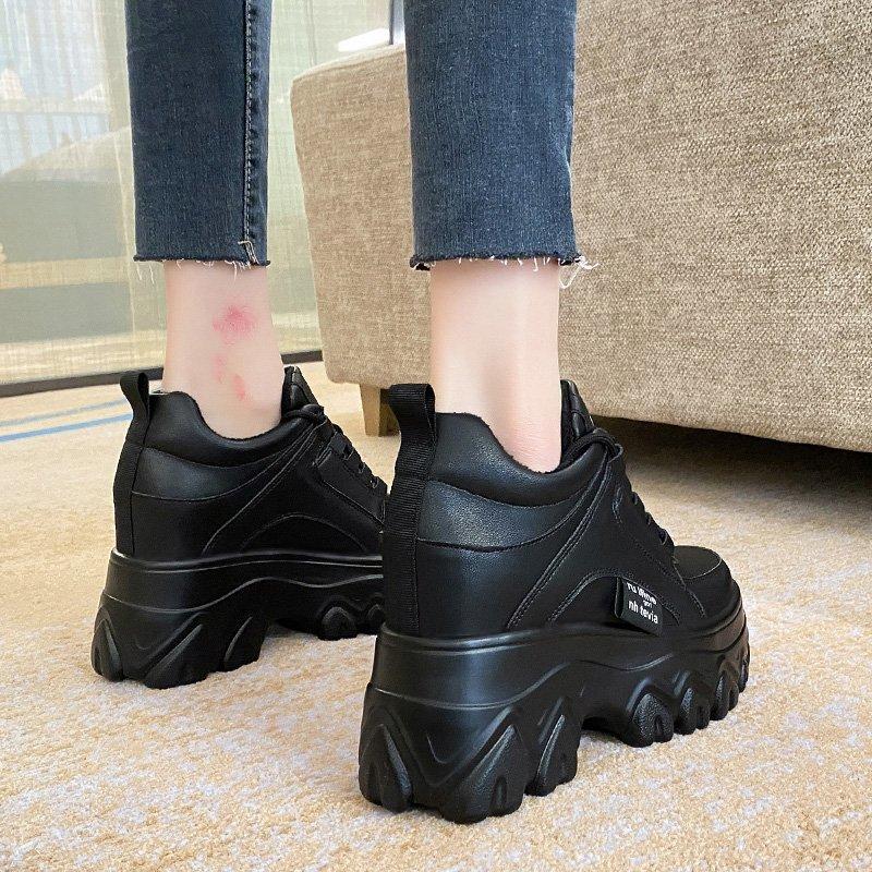 Fashion 2025 Top Quality Leather Platform Shoes Woman Casual Sneakers Women Causal Shoes Round Toe Brand Luxury Dad Shoes
