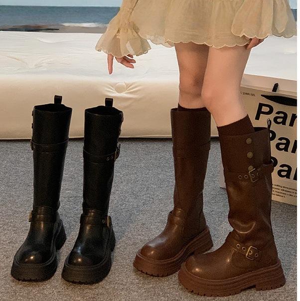 Kleine Männer erhöhen die Körpergröße 7CM Ritterstiefel für Damen im Herbst 2025, aber Kniestiefel, hochhackige Stiefel mit dicker Sohle~